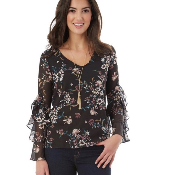NWT iZ Byer Floral Boho Floral Flute Sleeve Blouse Size M - Picture 13 of 13